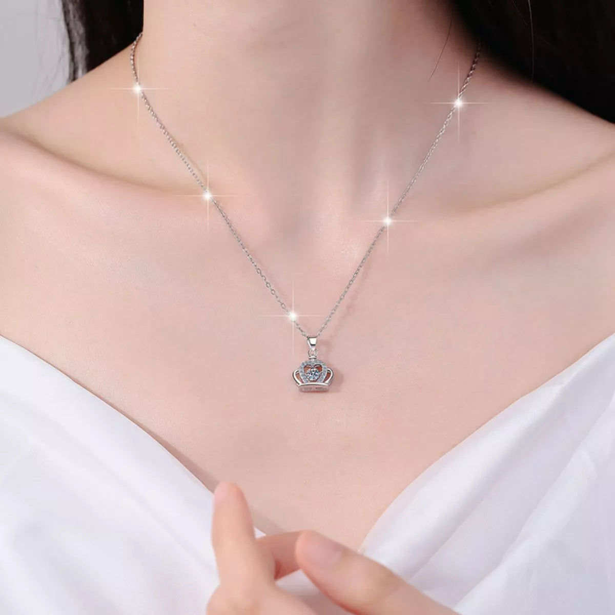 Sterling silver zircon crown pendant necklace on fine chain