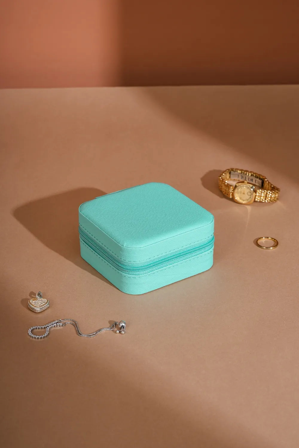 Turquoise PU leather square jewelry box with zip lid and flat top
