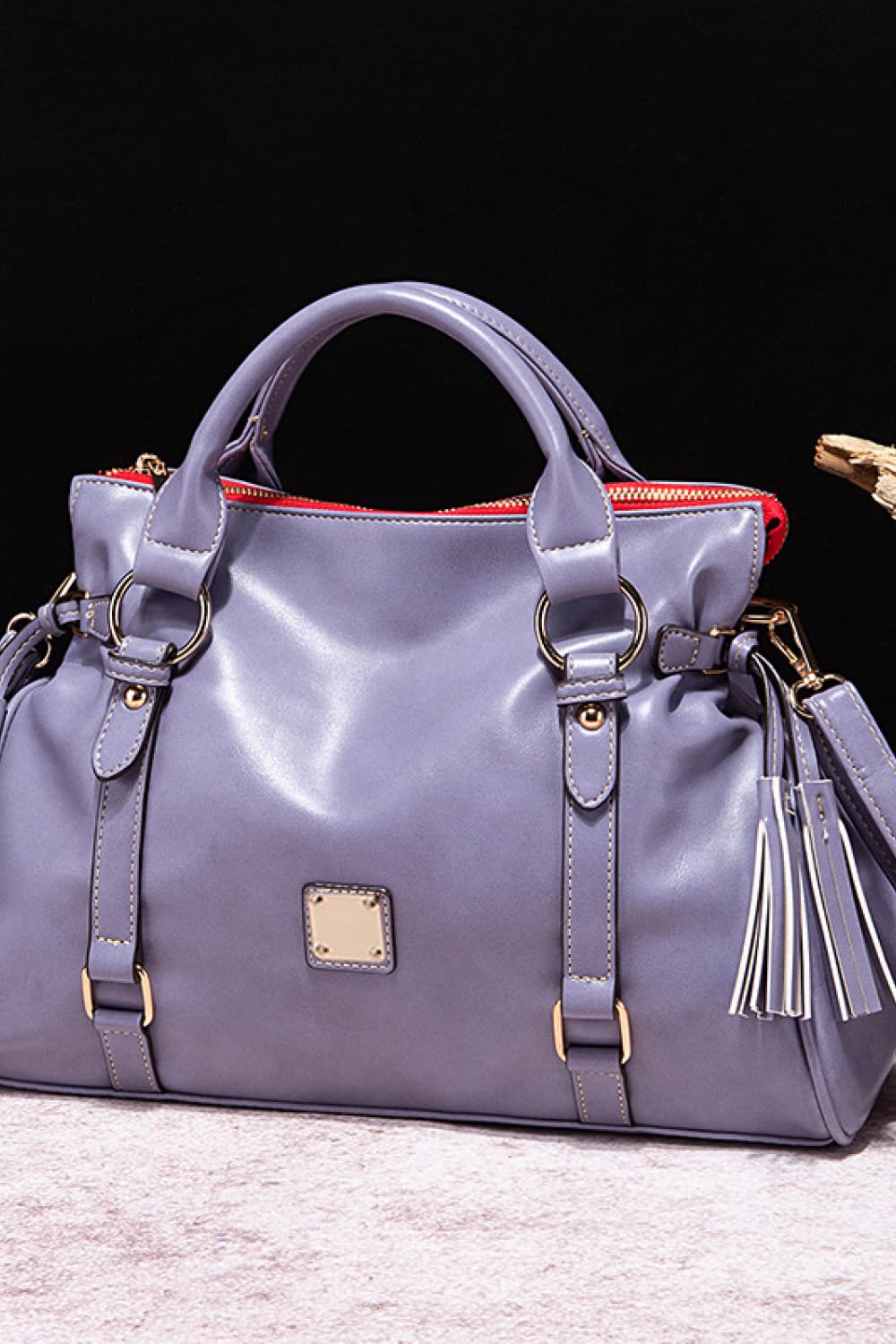 PU-Leder-Handtasche mit Fransen, helles Lila, Vorderpatch und Schultergurt