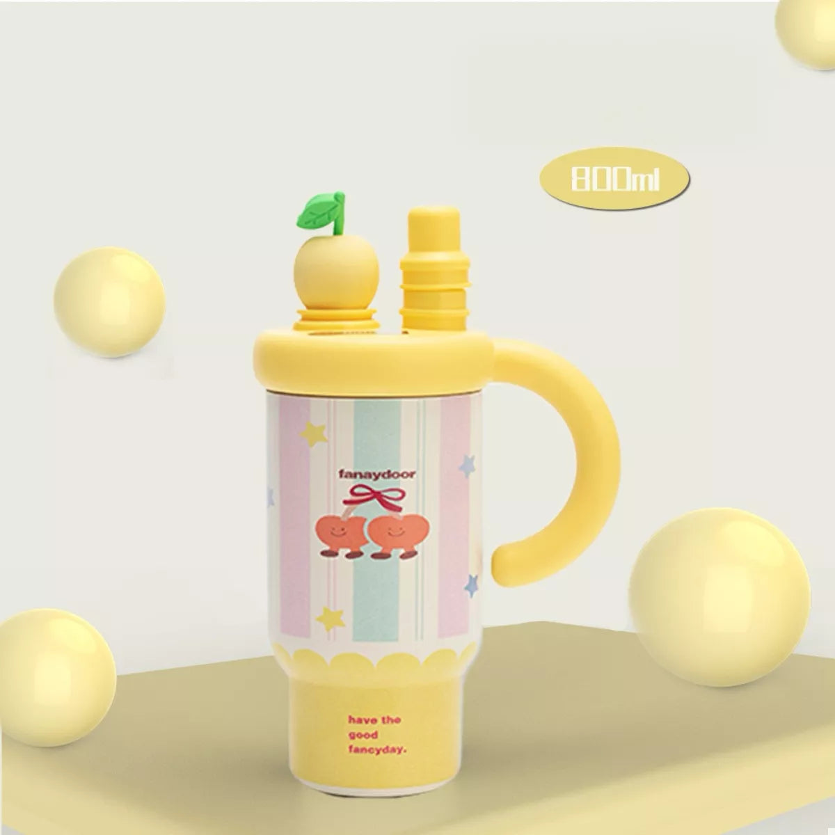 Yellow cartoon water bottle with straw, handle, and 800 ml capacity