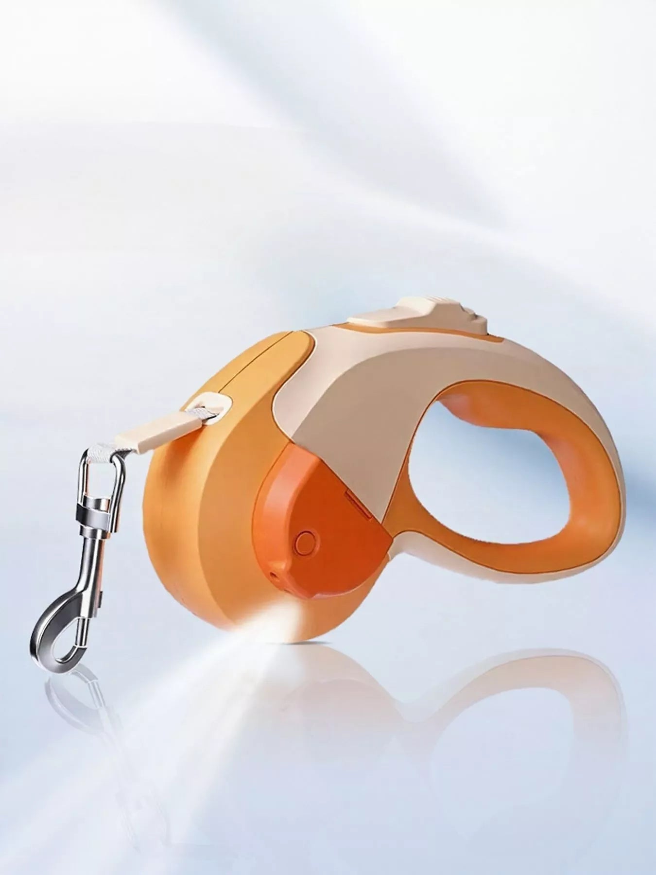 Dog leash with ergonomic handle, orange accents and oval hand loop