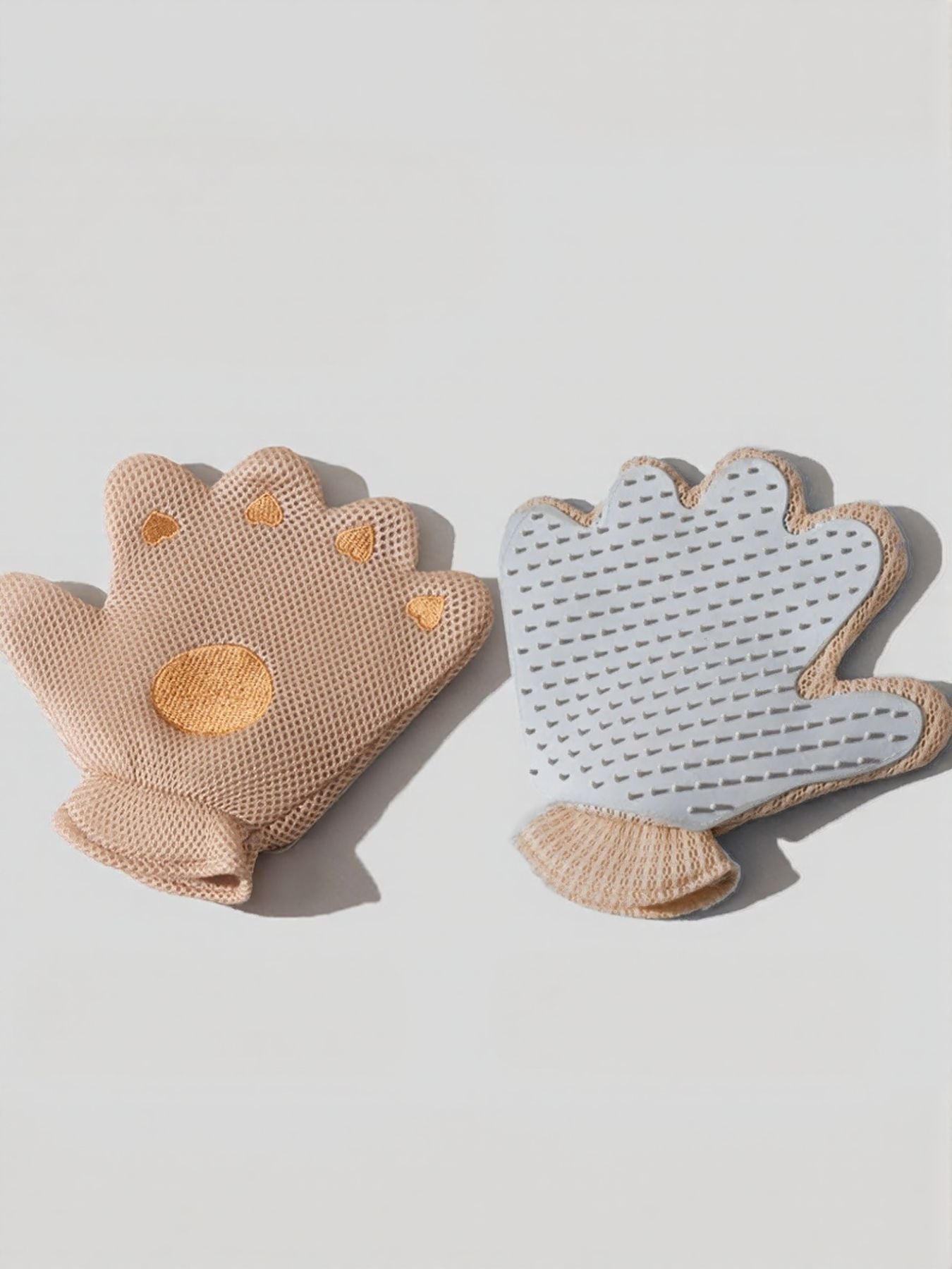 Bear-shaped pet hair remover glove (single hand) with textured bristles