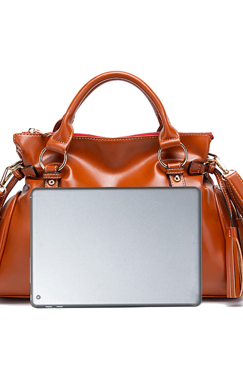 PU-Leder-Handtasche karamellbraun mit Fransen, geräumig, zeigt Platz fürs Tablet